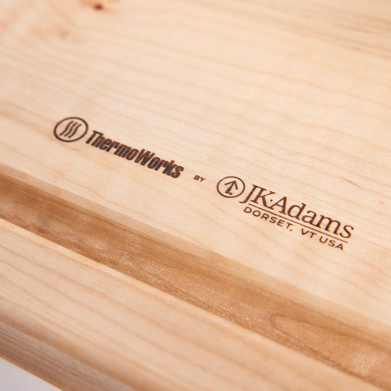 ThermoWorks x J.K. Adams Carving Board - Thumbnail 2