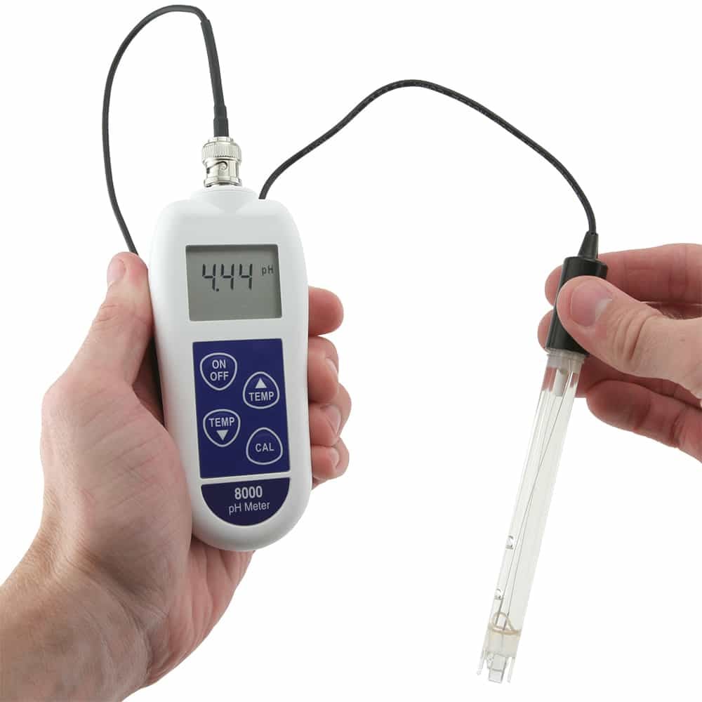 Precision pH Meter    (8000)
